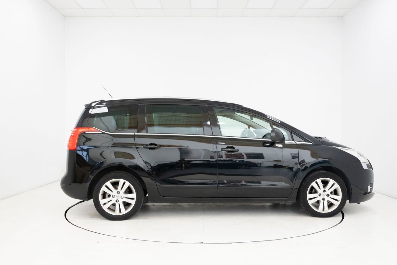 Peugeot 5008 1.6HDI 109 cv 7 PLAZAS  - Foto 48