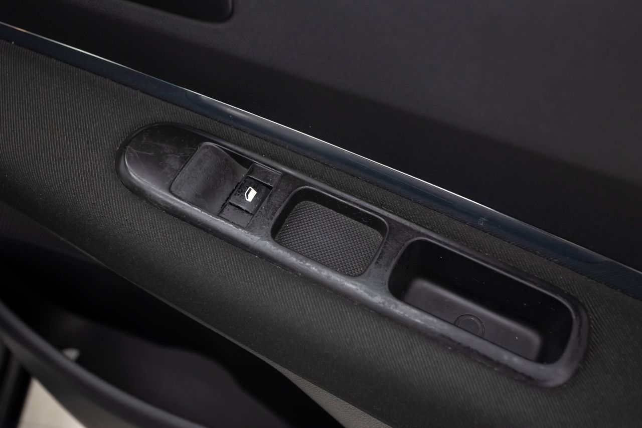 Peugeot 5008 1.6HDI 109 cv 7 PLAZAS  - Foto 22