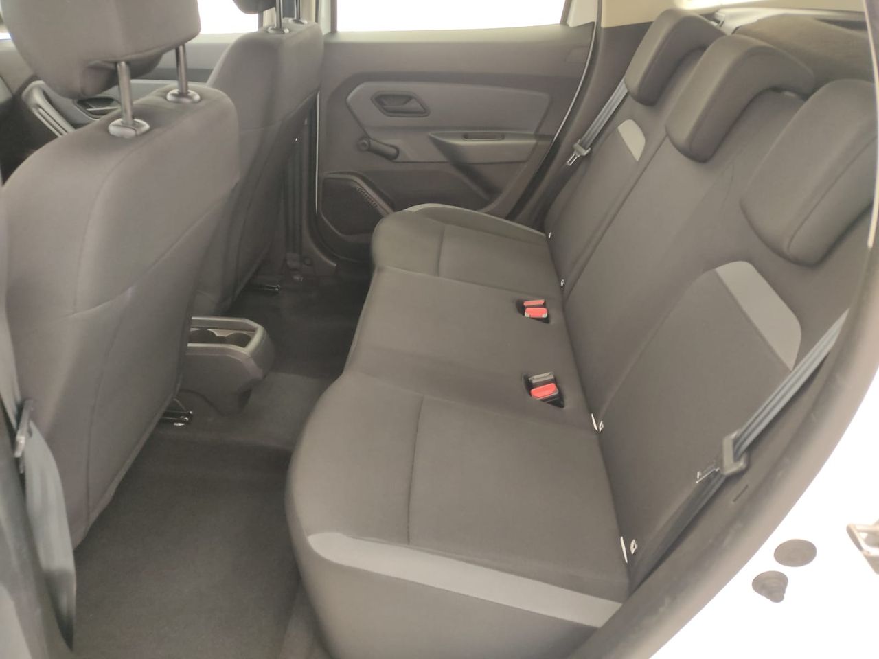 Dacia Duster Essent. Blue dCi 85kW (115CV) 4X2 - Foto 9