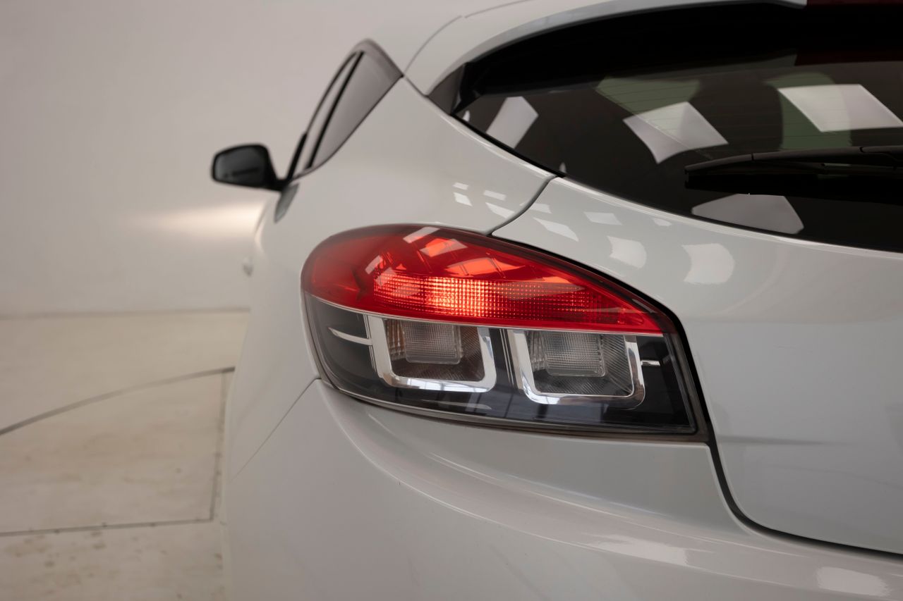 Renault Megane Dynamique Energy Tce 115 S&S eco2 - Foto 32