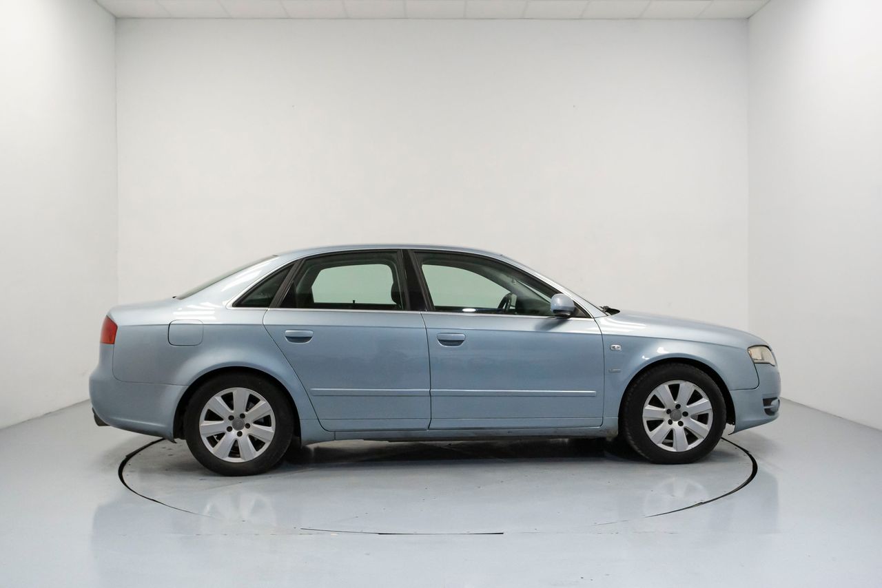 Audi A4 3.2 FSI quattro tiptronic 255cv - Foto 32