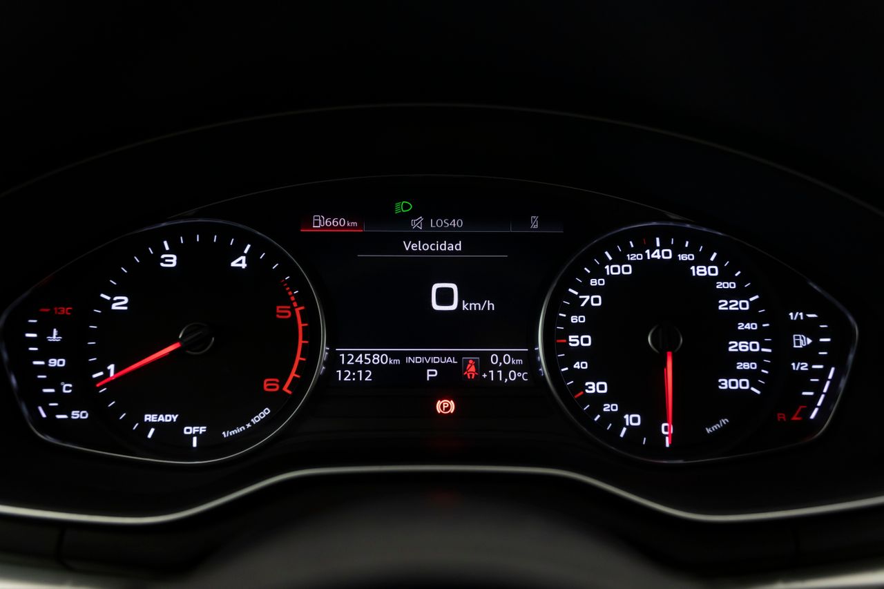 Audi A4 2.0 TDI 135 cv STRONIC ADVANCED HEV  - Foto 5