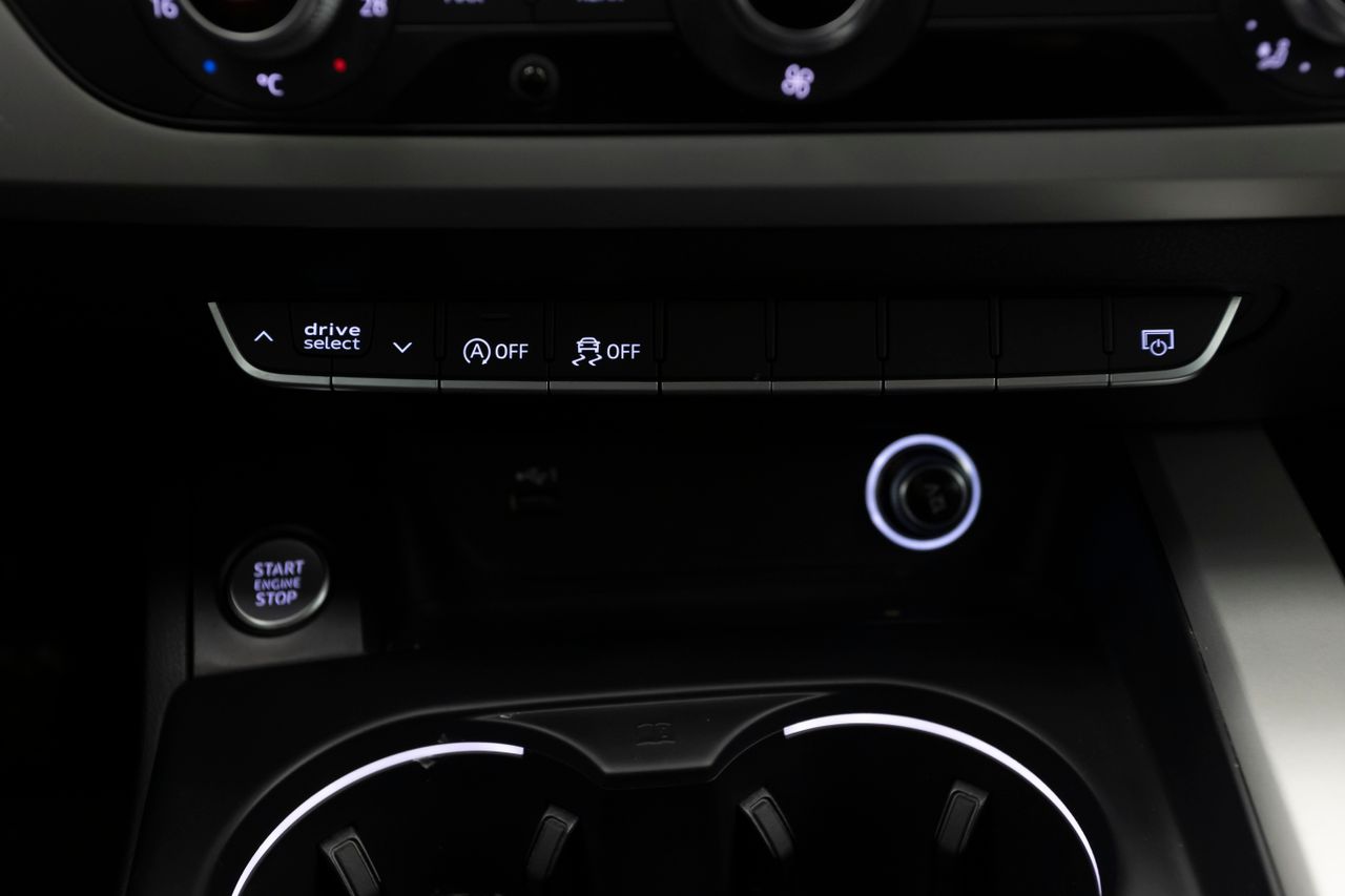 Audi A4 2.0 TDI 135 cv STRONIC ADVANCED HEV  - Foto 8