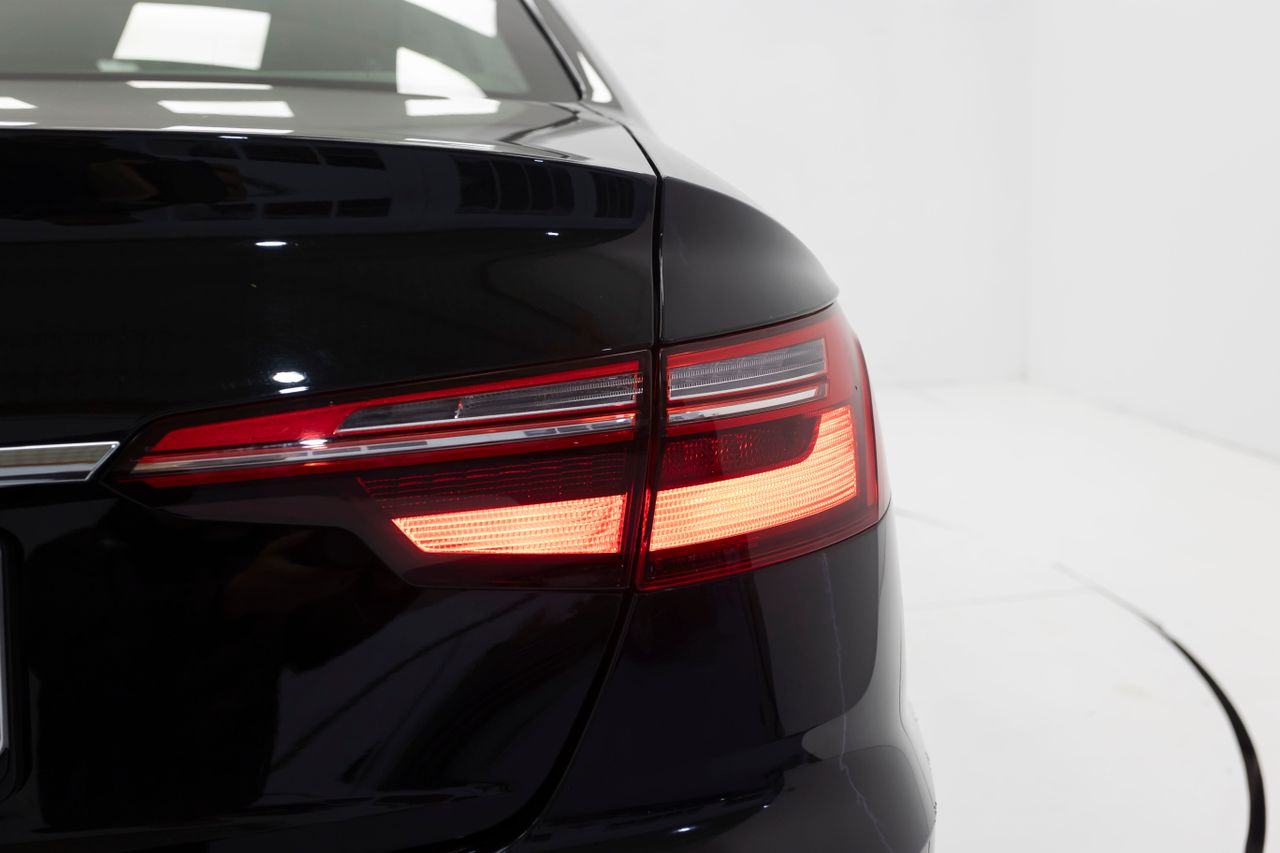 Audi A4 2.0 TDI 135 cv STRONIC ADVANCED HEV  - Foto 15