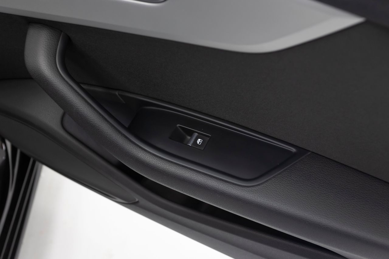 Audi A4 2.0 TDI 135 cv STRONIC ADVANCED HEV  - Foto 24