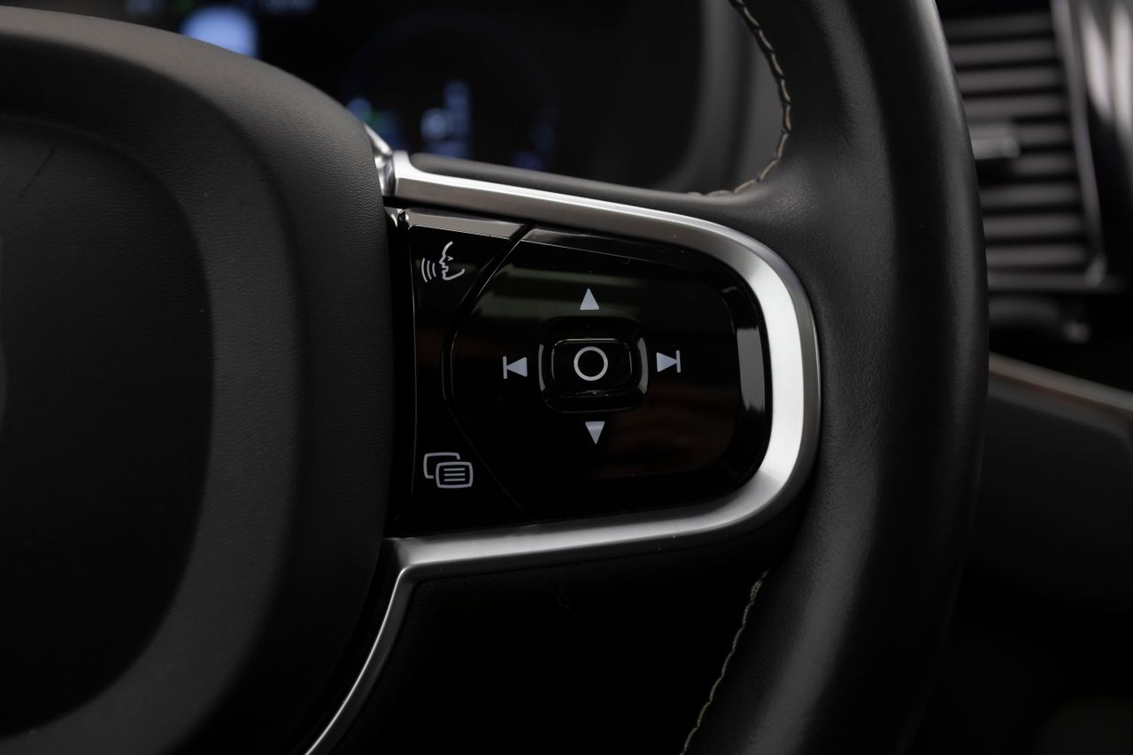 Volvo XC90 2.0 T8 AWD RECHARGE R-DESIGN 287KW  - Foto 35