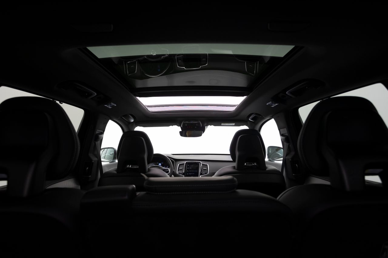 Volvo XC90 2.0 T8 AWD RECHARGE R-DESIGN 287KW  - Foto 4