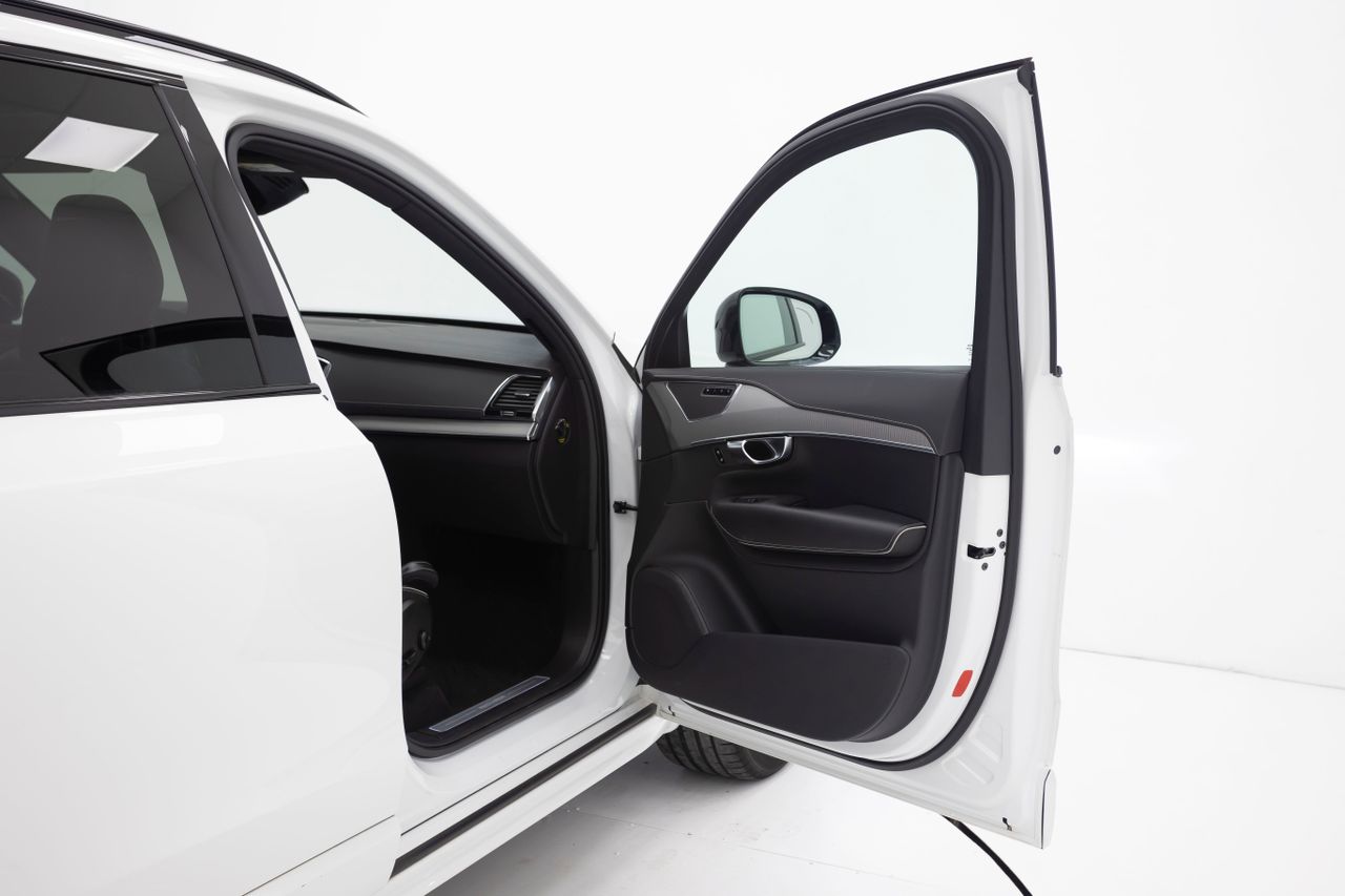 Volvo XC90 2.0 T8 AWD RECHARGE R-DESIGN 287KW  - Foto 25