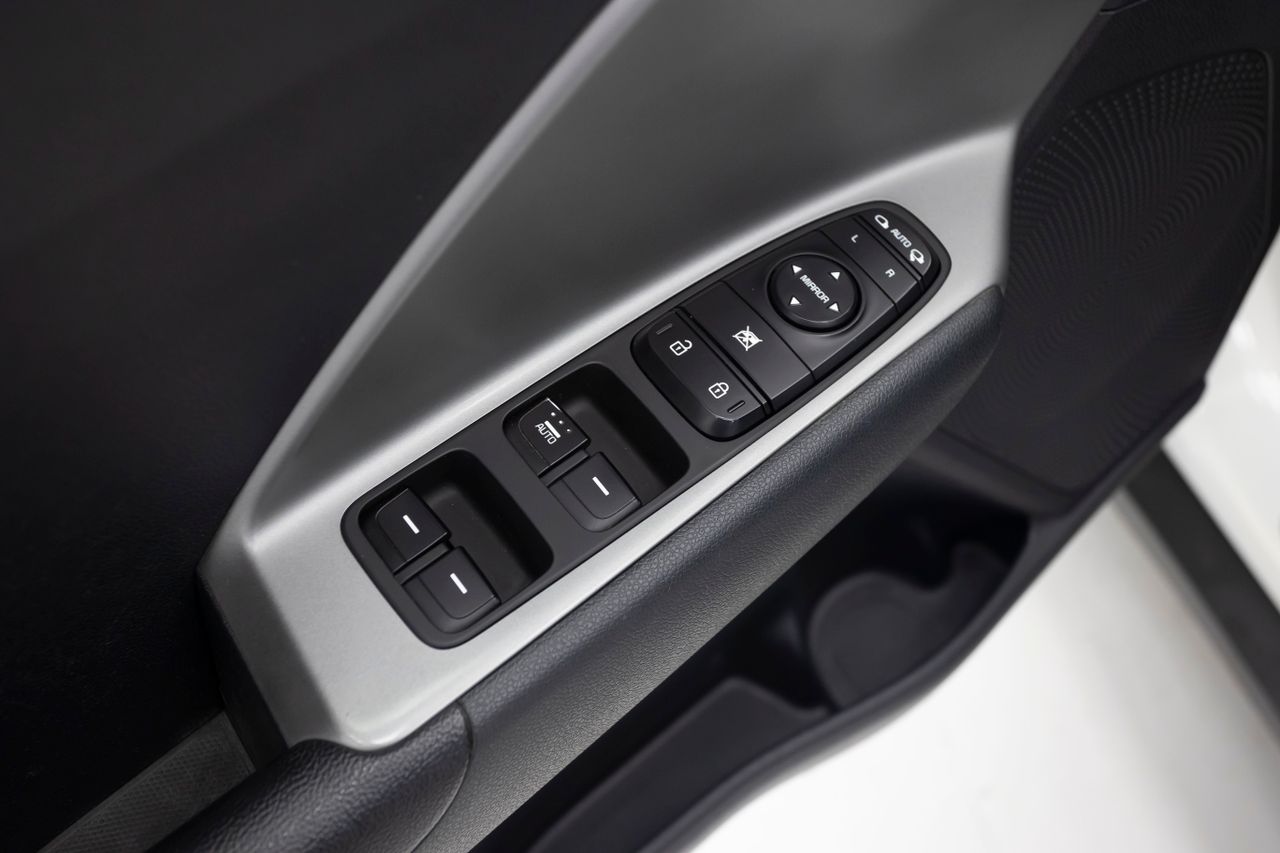 Kia Niro 1.6 141 cv AT6 CONCEPT  - Foto 26