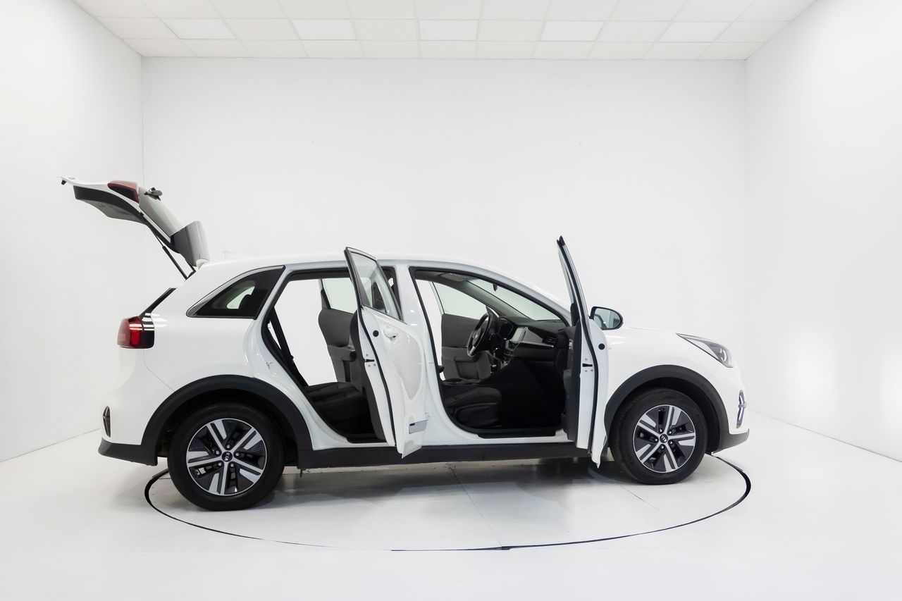 Kia Niro 1.6 141 cv AT6 CONCEPT  - Foto 12
