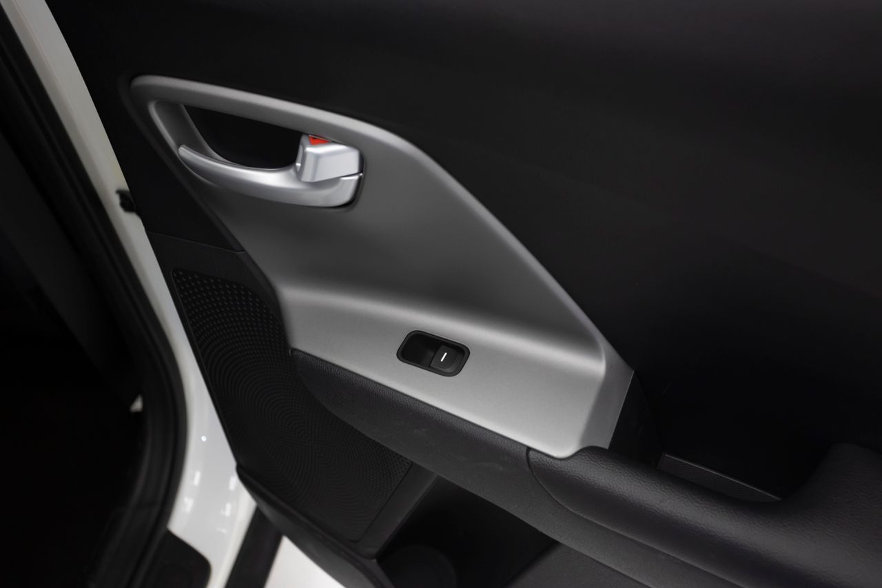 Kia Niro 1.6 141 cv AT6 CONCEPT  - Foto 14