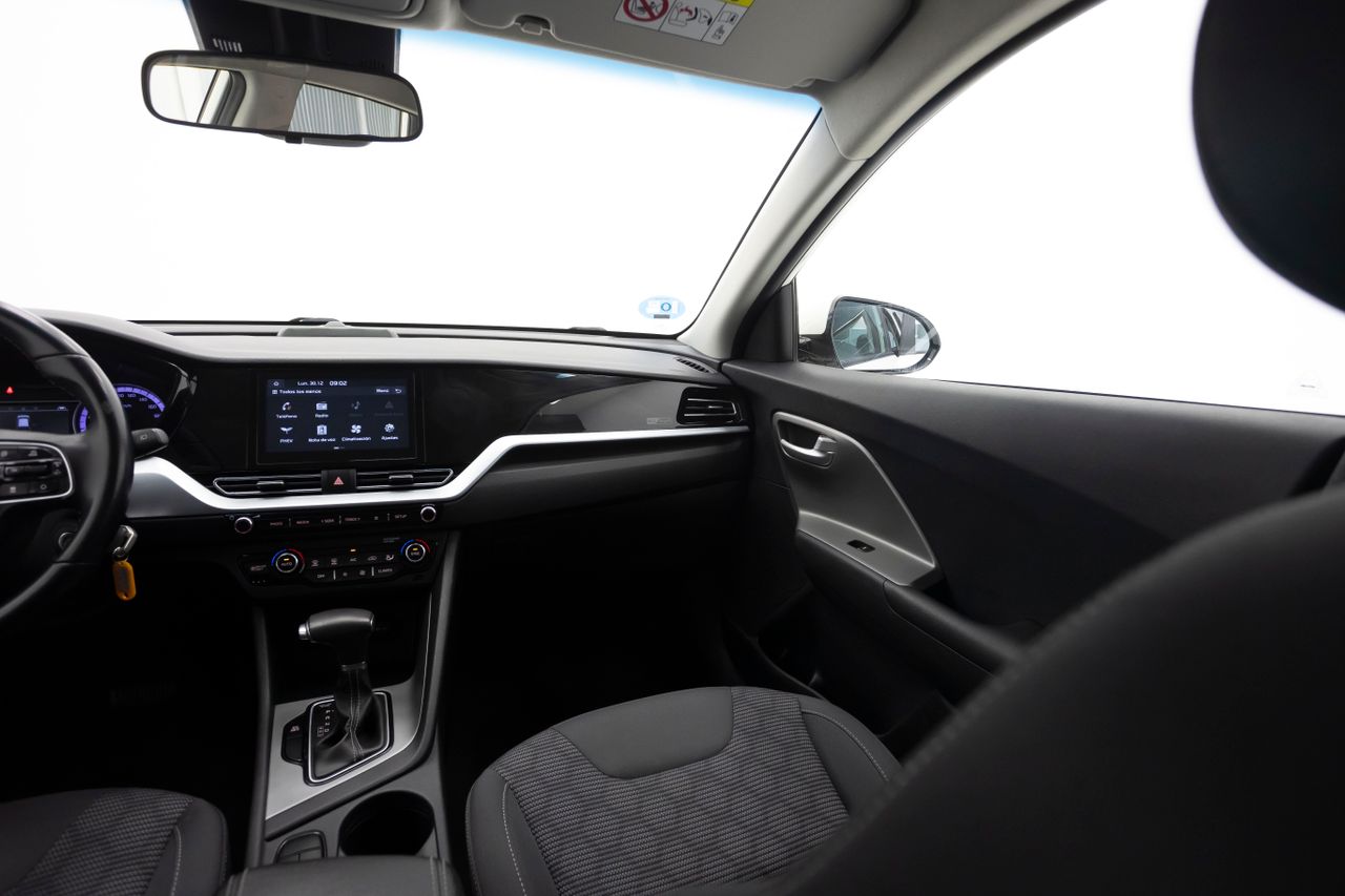 Kia Niro 1.6 141 cv AT6 CONCEPT  - Foto 18