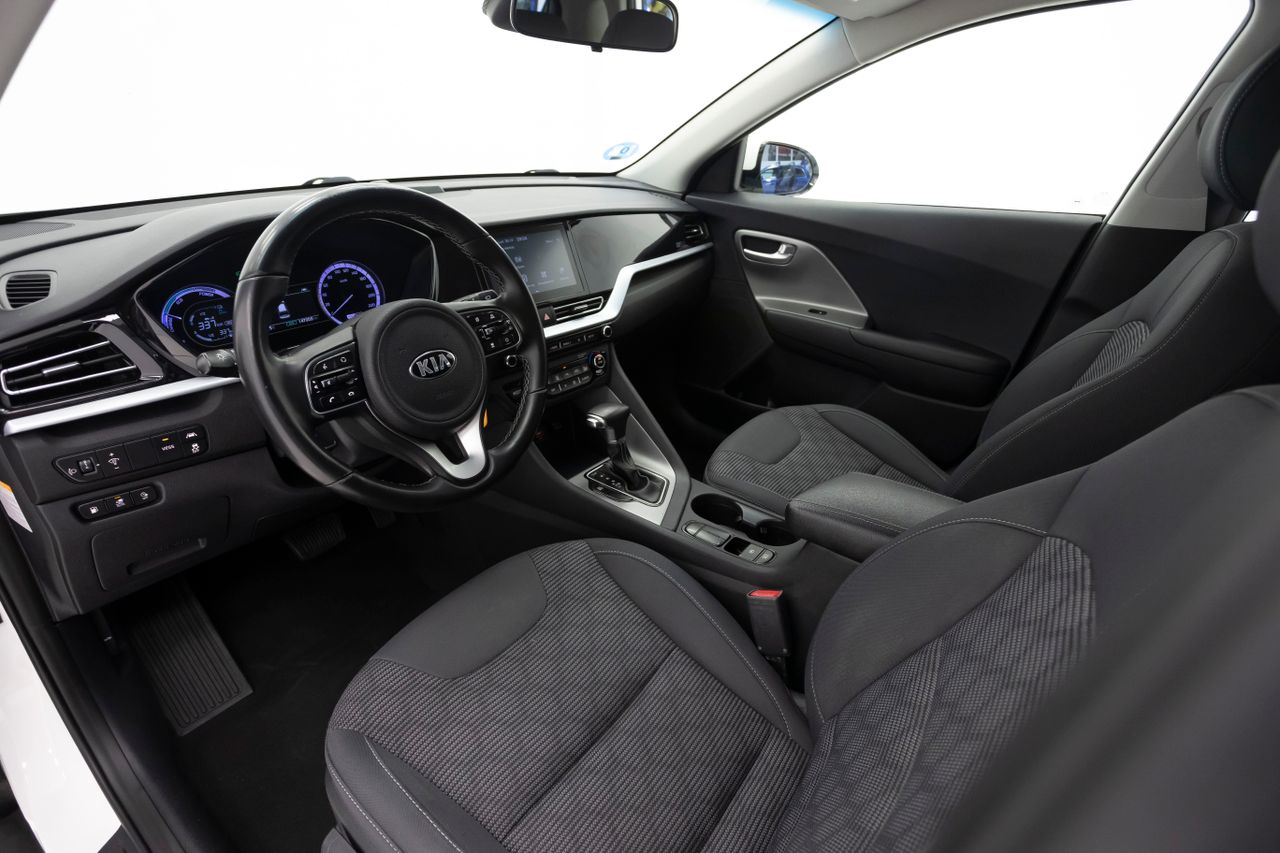 Kia Niro 1.6 141 cv AT6 CONCEPT  - Foto 27