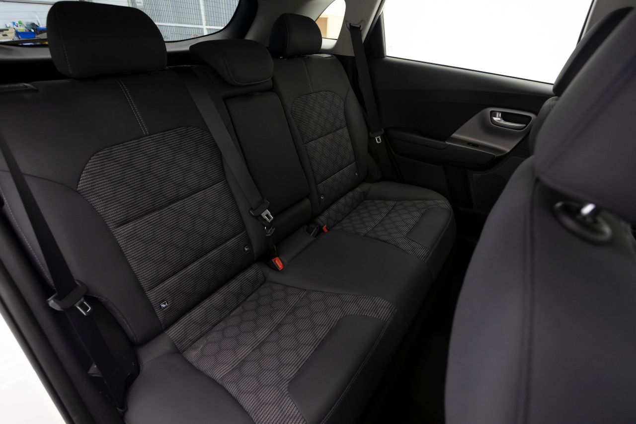 Kia Niro 1.6 141 cv AT6 CONCEPT  - Foto 16