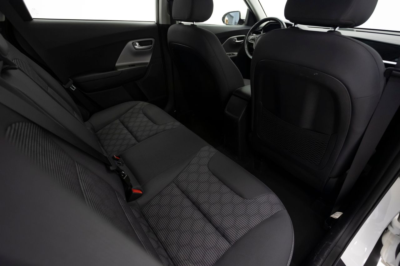 Kia Niro 1.6 141 cv AT6 CONCEPT  - Foto 15