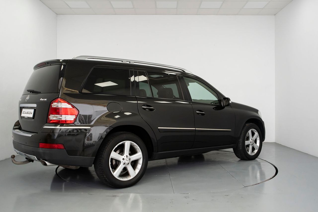 Mercedes Clase GL 420 CDI 4 MATIC 306 cv  - Foto 3