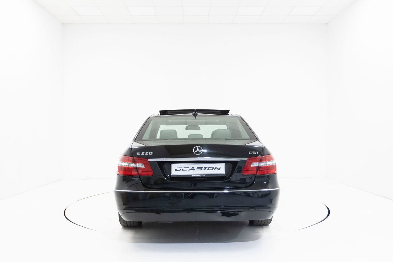 Mercedes Clase E CDI AVANTGARDE 2.2 BlueEFFICIENCY 170 cv  - Foto 49