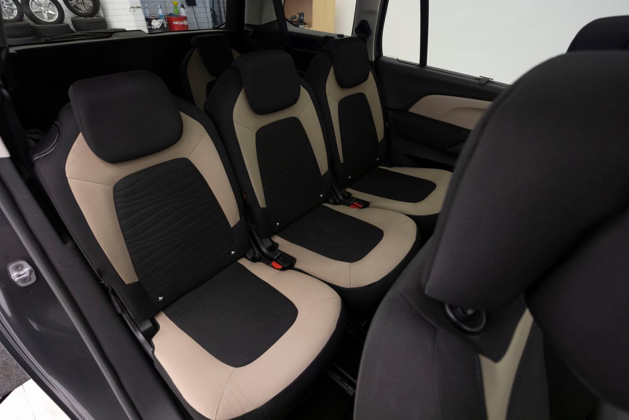 Citroën Grand C4 Picasso INTENSIVE 2.0 HDI 150cv 7 plazas  - Foto 17