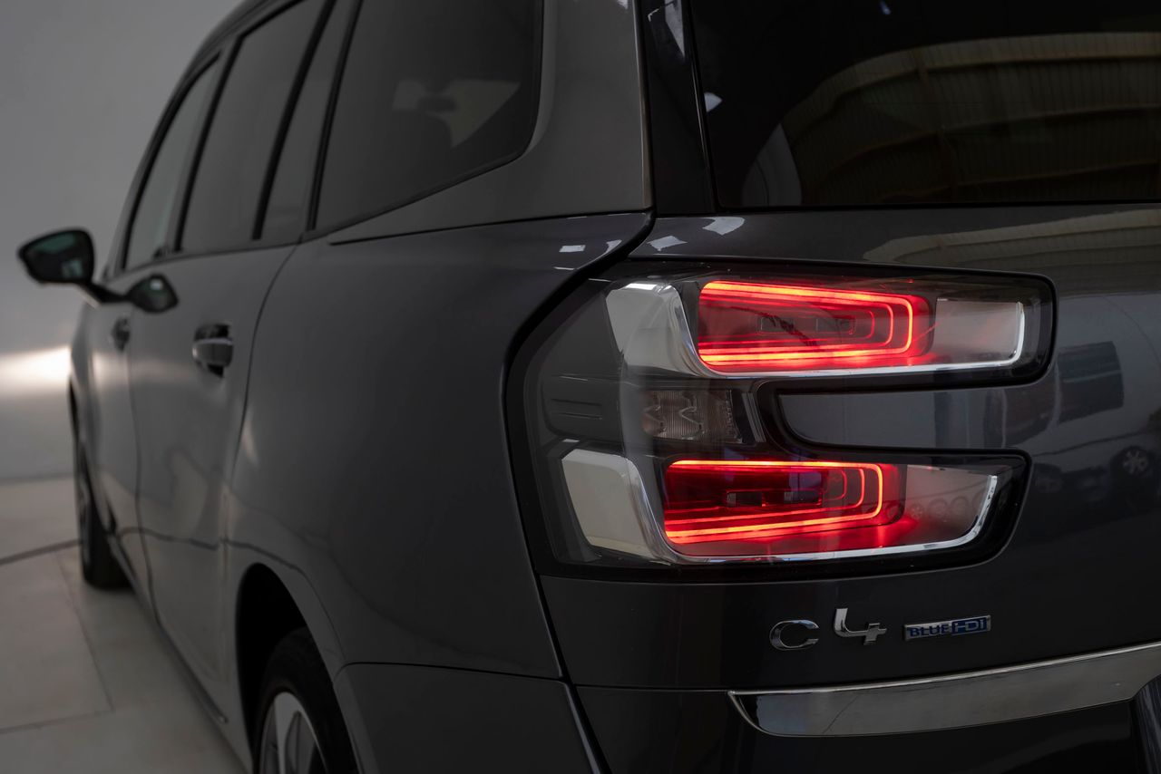 Citroën Grand C4 Picasso INTENSIVE 2.0 HDI 150cv 7 plazas  - Foto 51