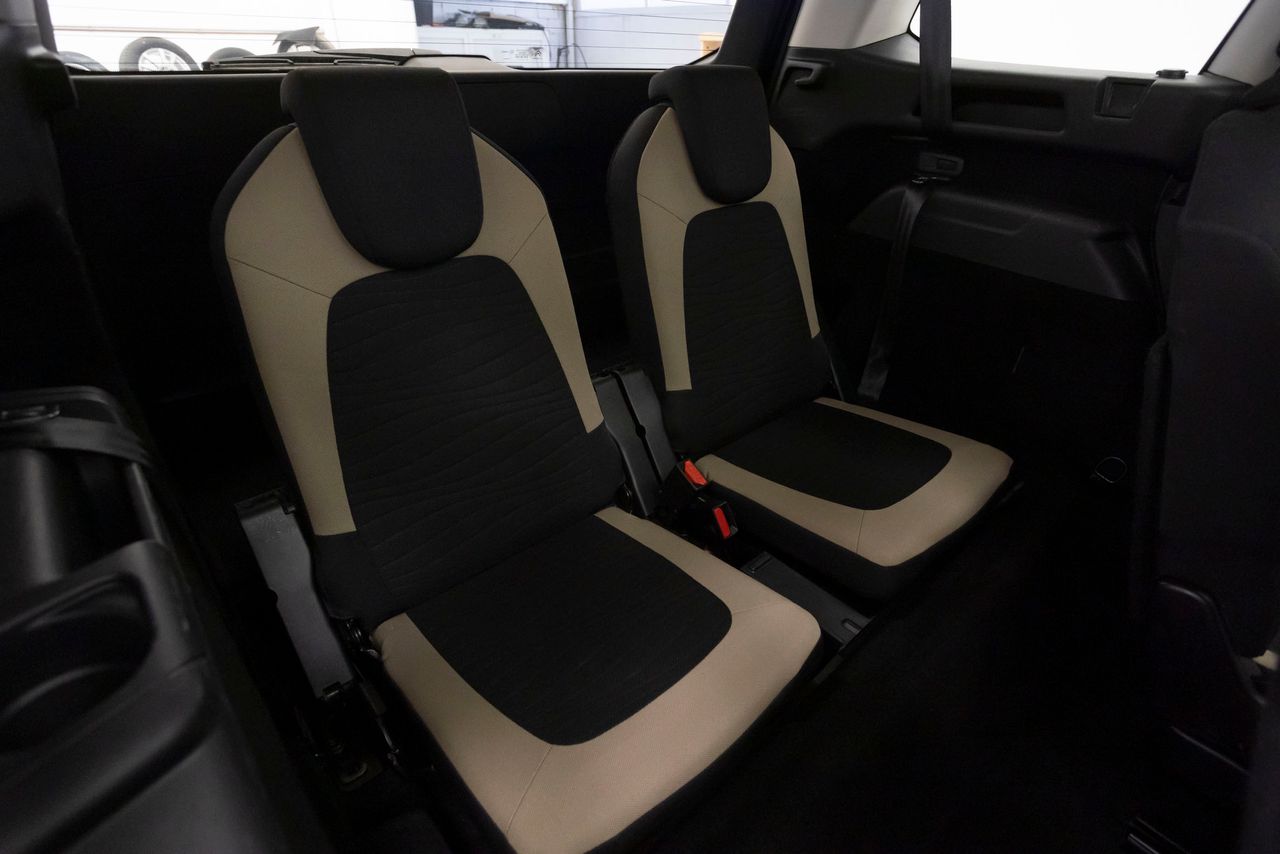 Citroën Grand C4 Picasso INTENSIVE 2.0 HDI 150cv 7 plazas  - Foto 9