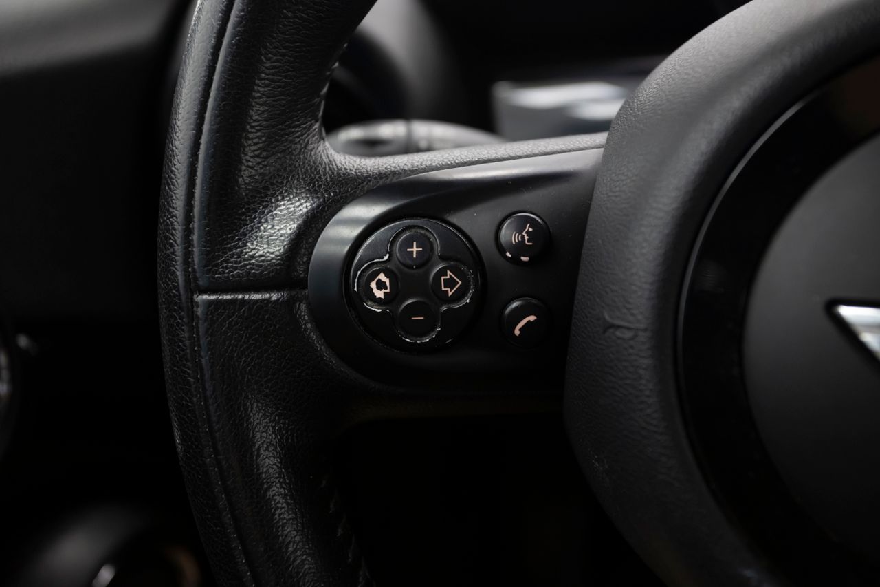 MINI Cooper 1.6 D 115 cv  - Foto 26