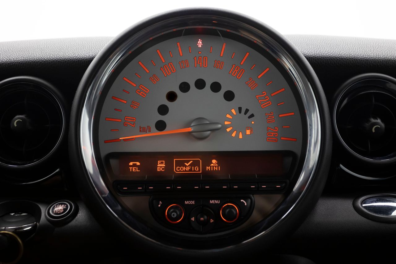 MINI Cooper 1.6 D 115 cv  - Foto 29