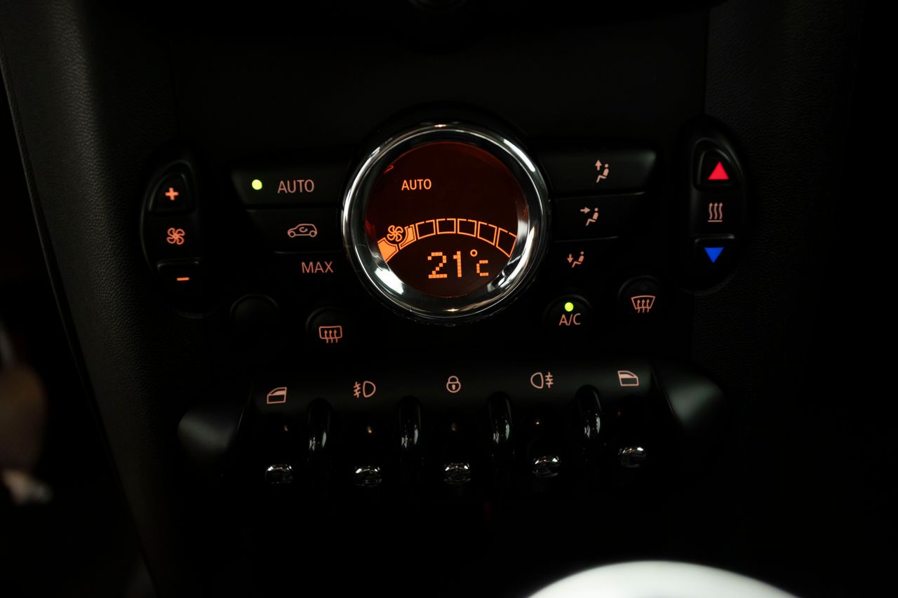 MINI Cooper 1.6 D 115 cv  - Foto 7