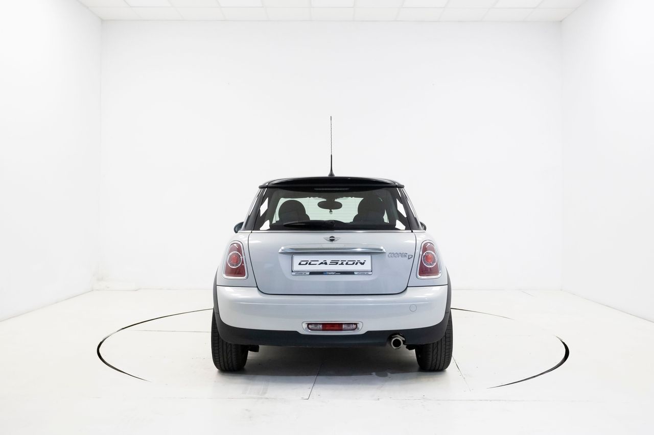MINI Cooper 1.6 D 115 cv  - Foto 32