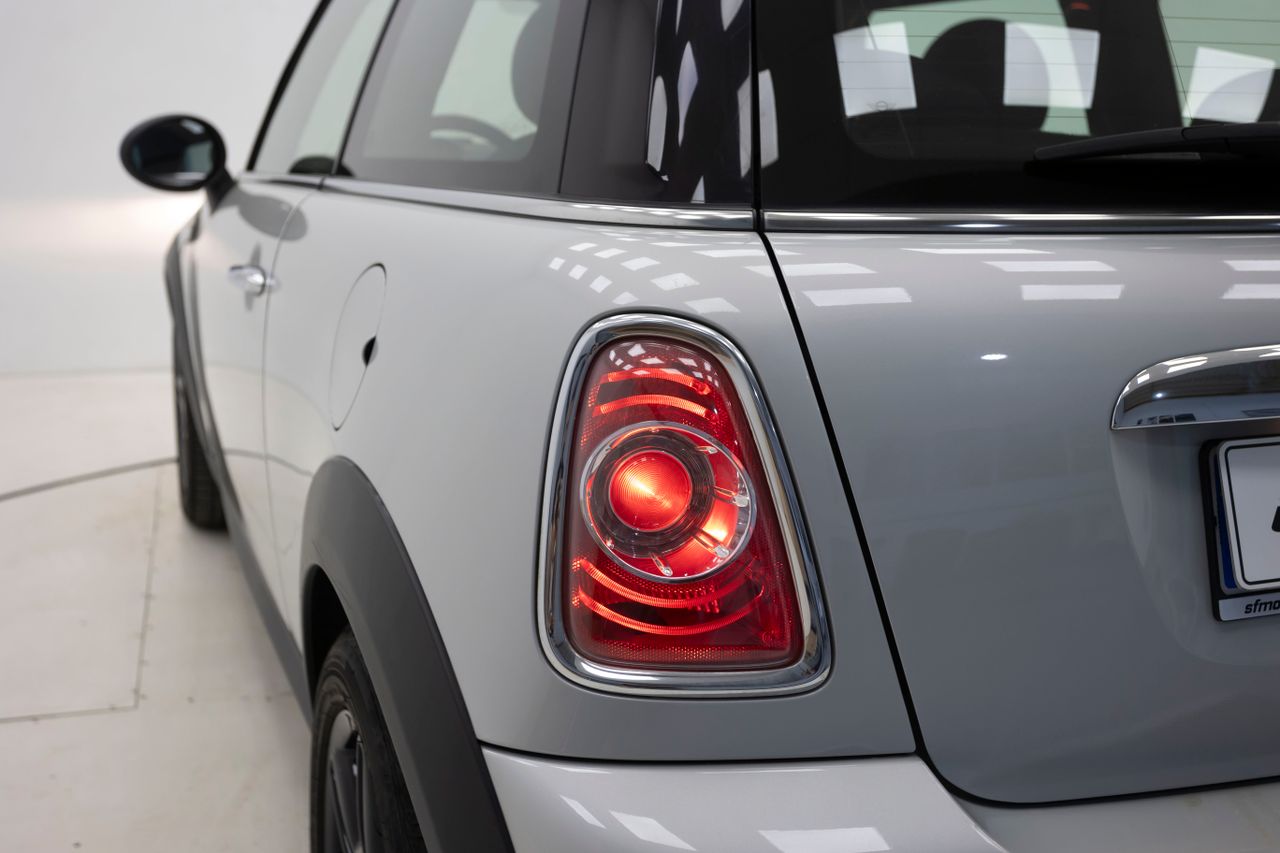 MINI Cooper 1.6 D 115 cv  - Foto 33