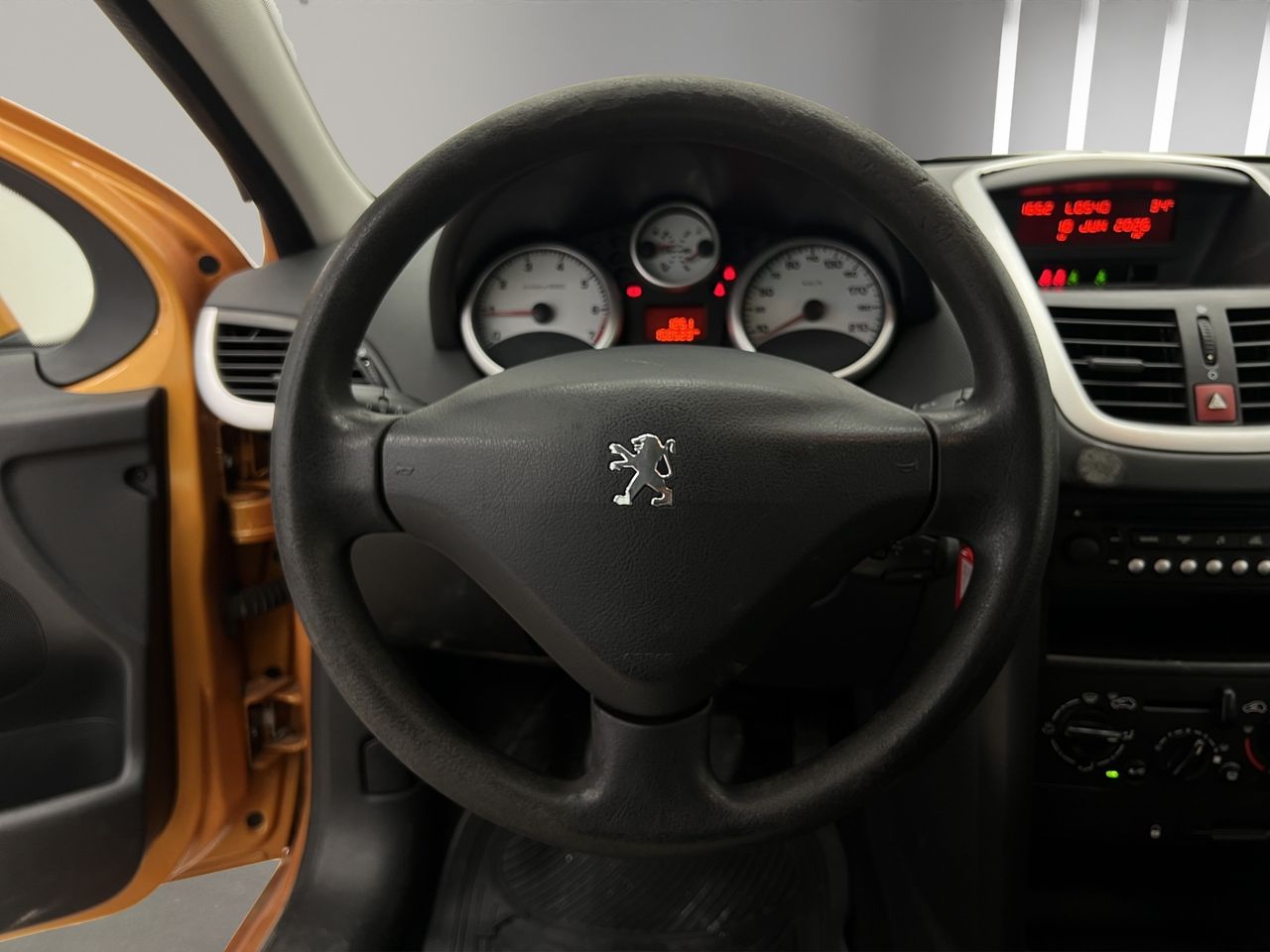 Peugeot 207 1.4 75 cv - Foto 11