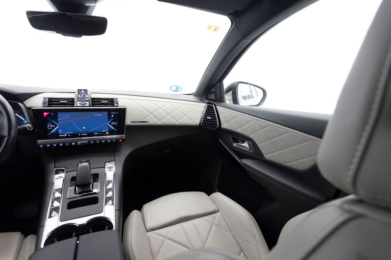 DS DS 7 1.6 E-TENSE 300 cv GRAND CHIC AUTO 4WD RIVOLI  - Foto 18