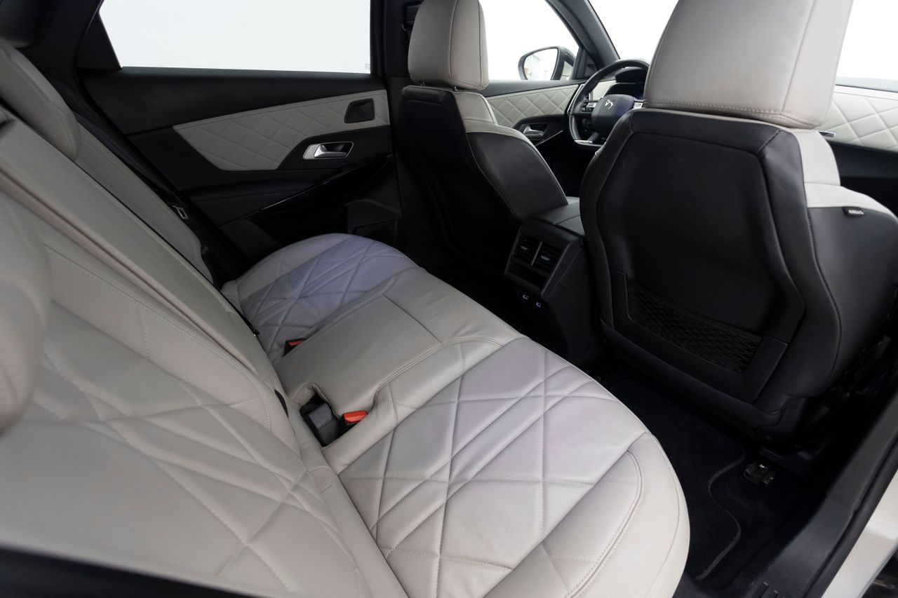 DS DS 7 1.6 E-TENSE 300 cv GRAND CHIC AUTO 4WD RIVOLI  - Foto 15