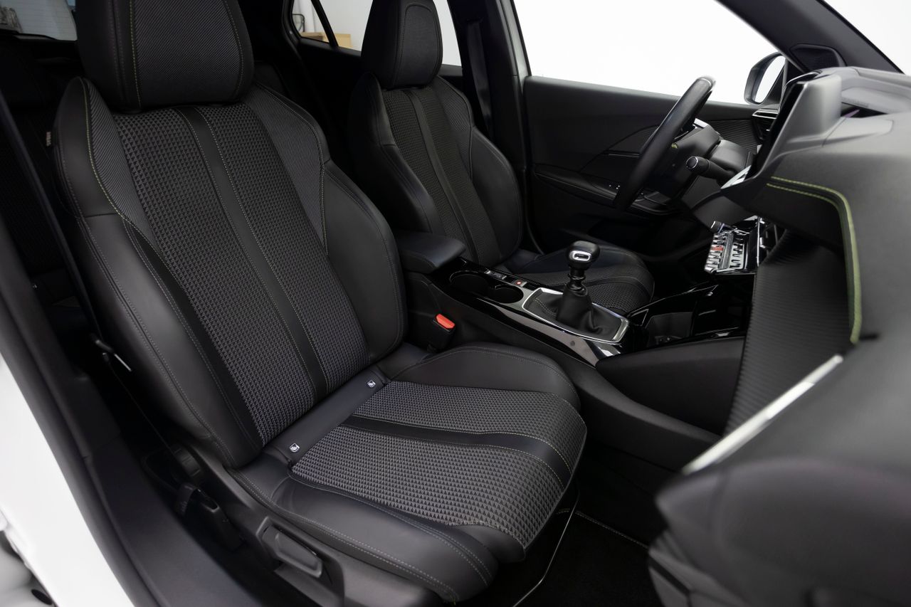 Peugeot 2008 GT LINE 1.5 HDI 100 cv MT6 E6D  - Foto 10