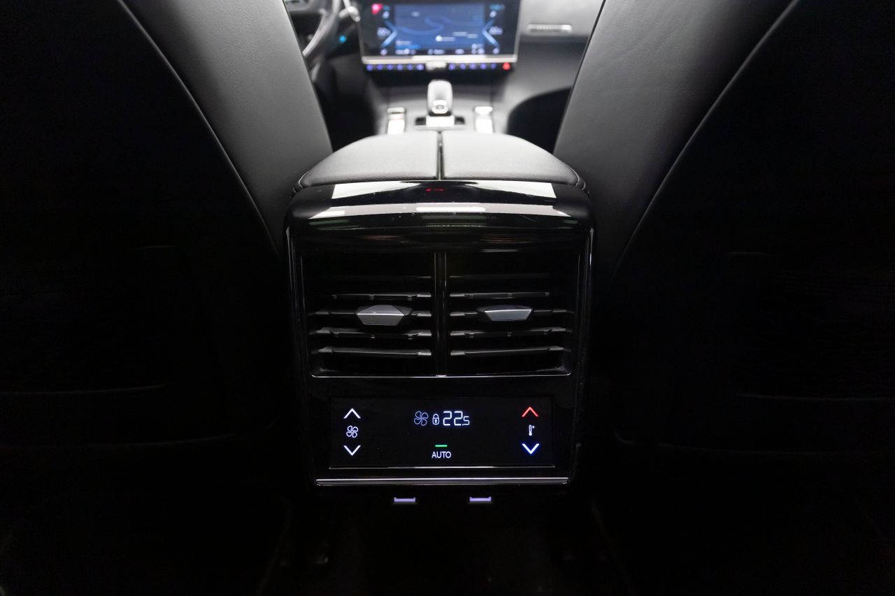 DS Automobiles DS 7 Crossback  E-TENSE 4X2 RIVOLI+ 1.6 225 cv AT8 E6D  - Foto 19