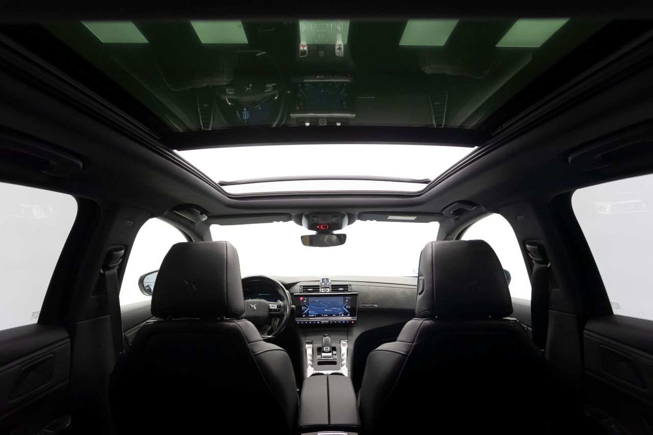 DS Automobiles DS 7 Crossback  E-TENSE 4X2 RIVOLI+ 1.6 225 cv AT8 E6D  - Foto 4