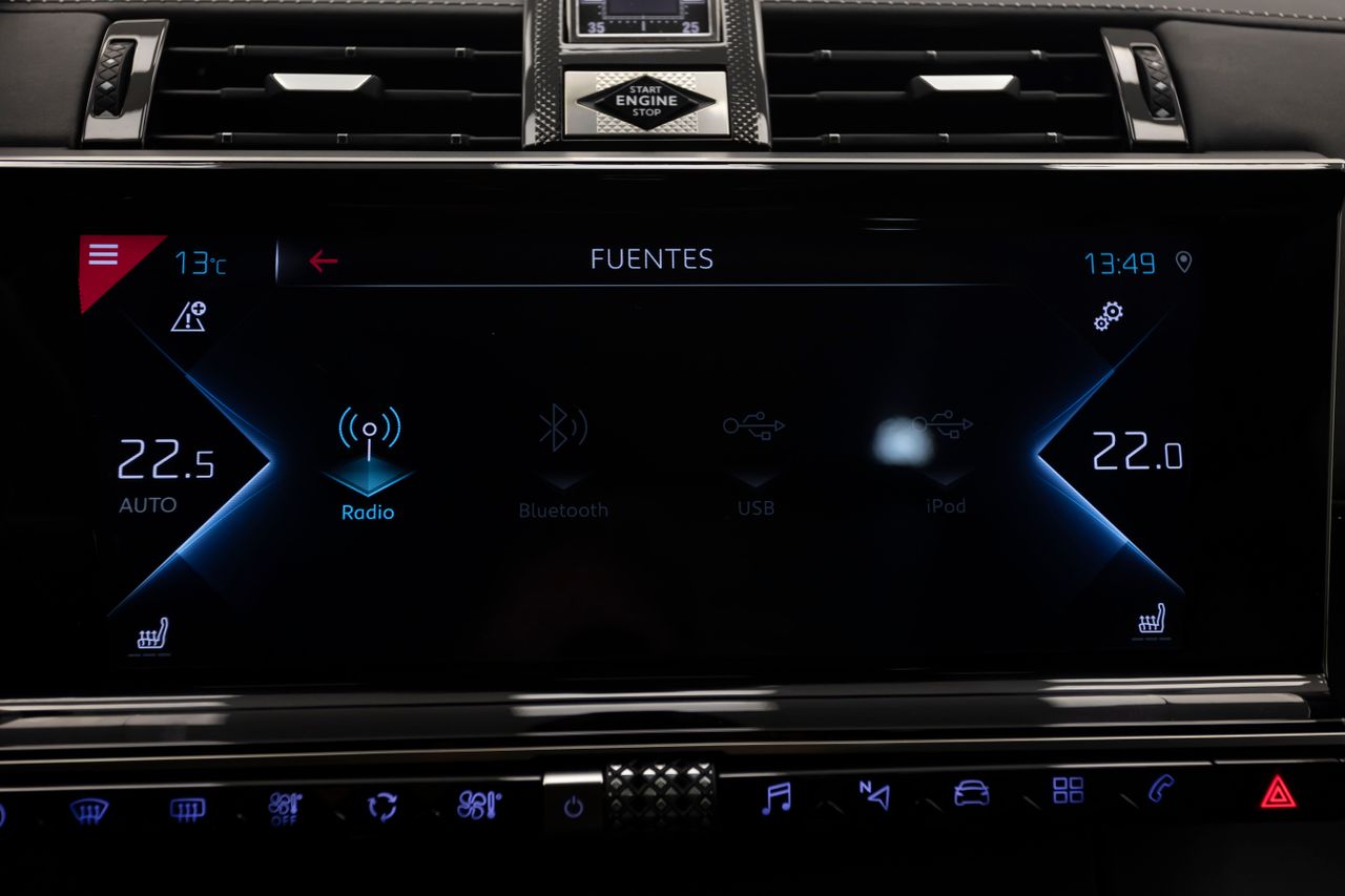 DS Automobiles DS 7 Crossback  E-TENSE 4X2 RIVOLI+ 1.6 225 cv AT8 E6D  - Foto 47