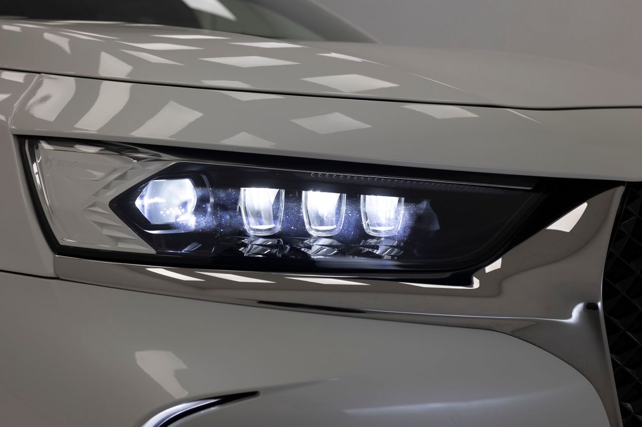 DS Automobiles DS 7 Crossback  E-TENSE 4X2 RIVOLI+ 1.6 225 cv AT8 E6D  - Foto 62