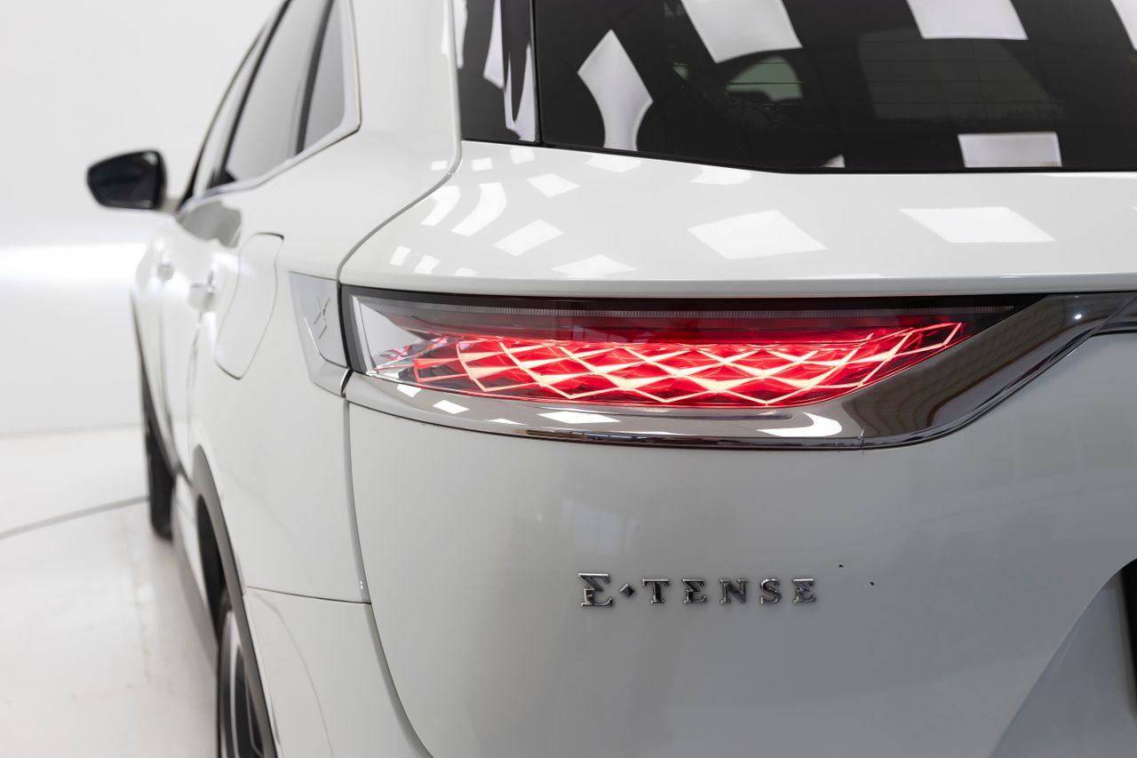 DS Automobiles DS 7 Crossback  E-TENSE 4X2 RIVOLI+ 1.6 225 cv AT8 E6D  - Foto 65