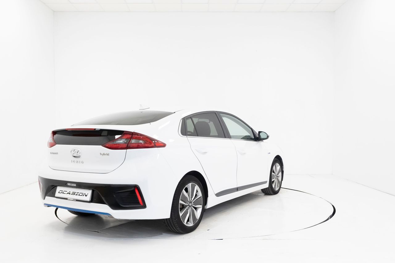 Hyundai IONIQ TECNO HYBRID 1.6 GDI 141 cv AT6 E6DT  - Foto 3