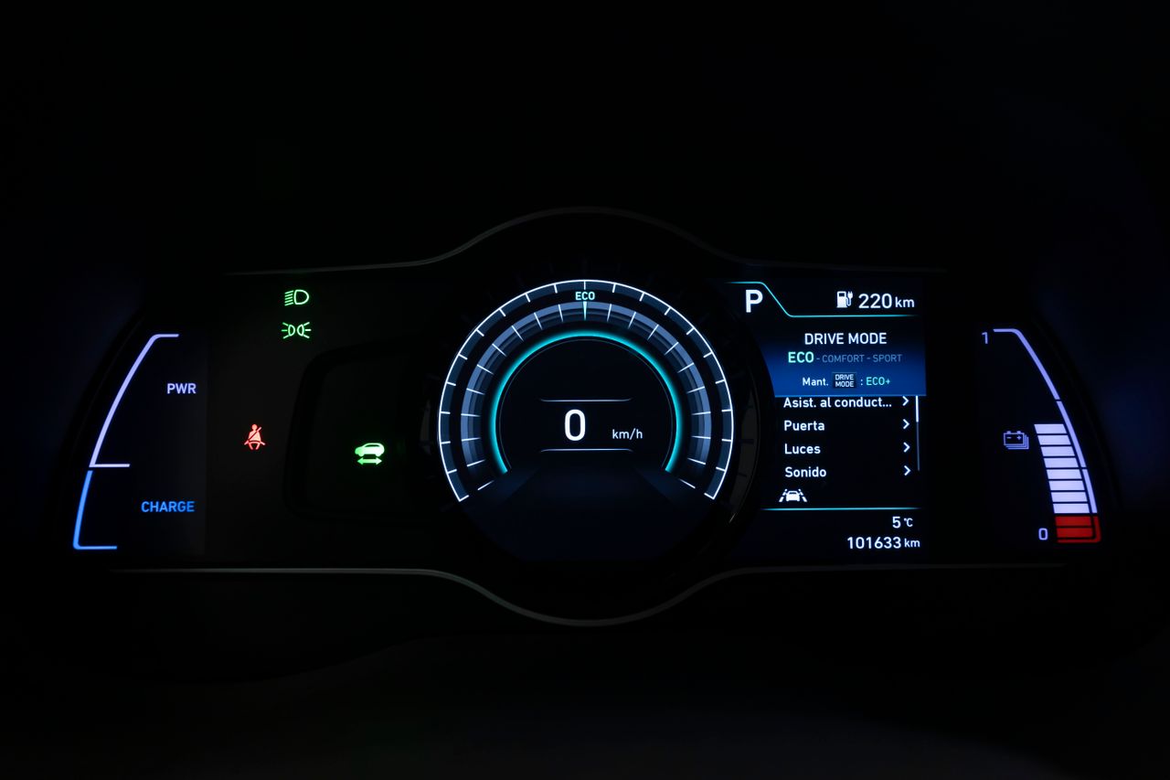 Hyundai Kona ELÉCTRICO 150KW (204 cv) TECNO  - Foto 5