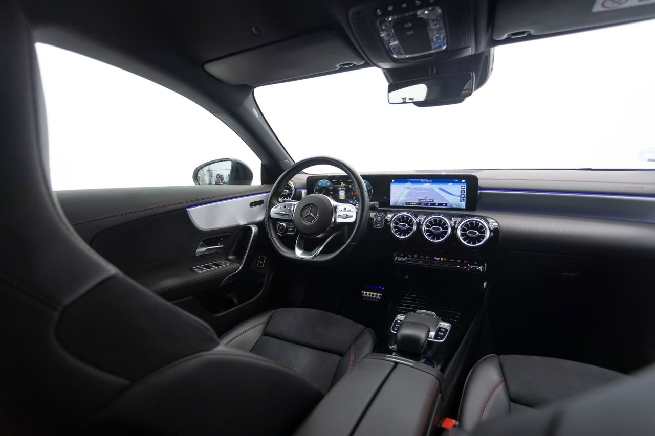 Mercedes Clase CLA 200 SHOOTING BRAKE 163 cv  - Foto 19