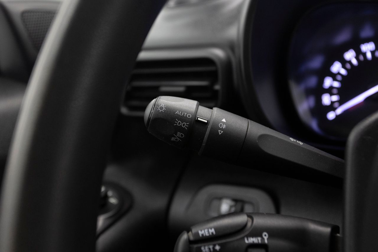 Toyota Proace City VERSO 1.5D 102 cv  - Foto 25