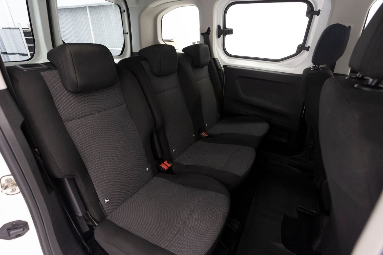 Toyota Proace City VERSO 1.5D 102 cv  - Foto 9