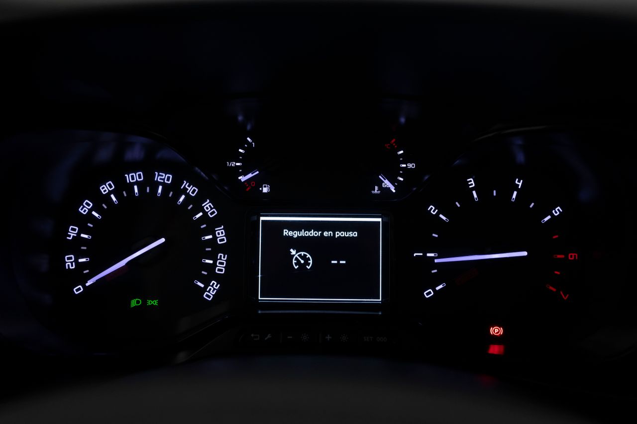 Toyota Proace City VERSO 1.5D 102 cv  - Foto 6