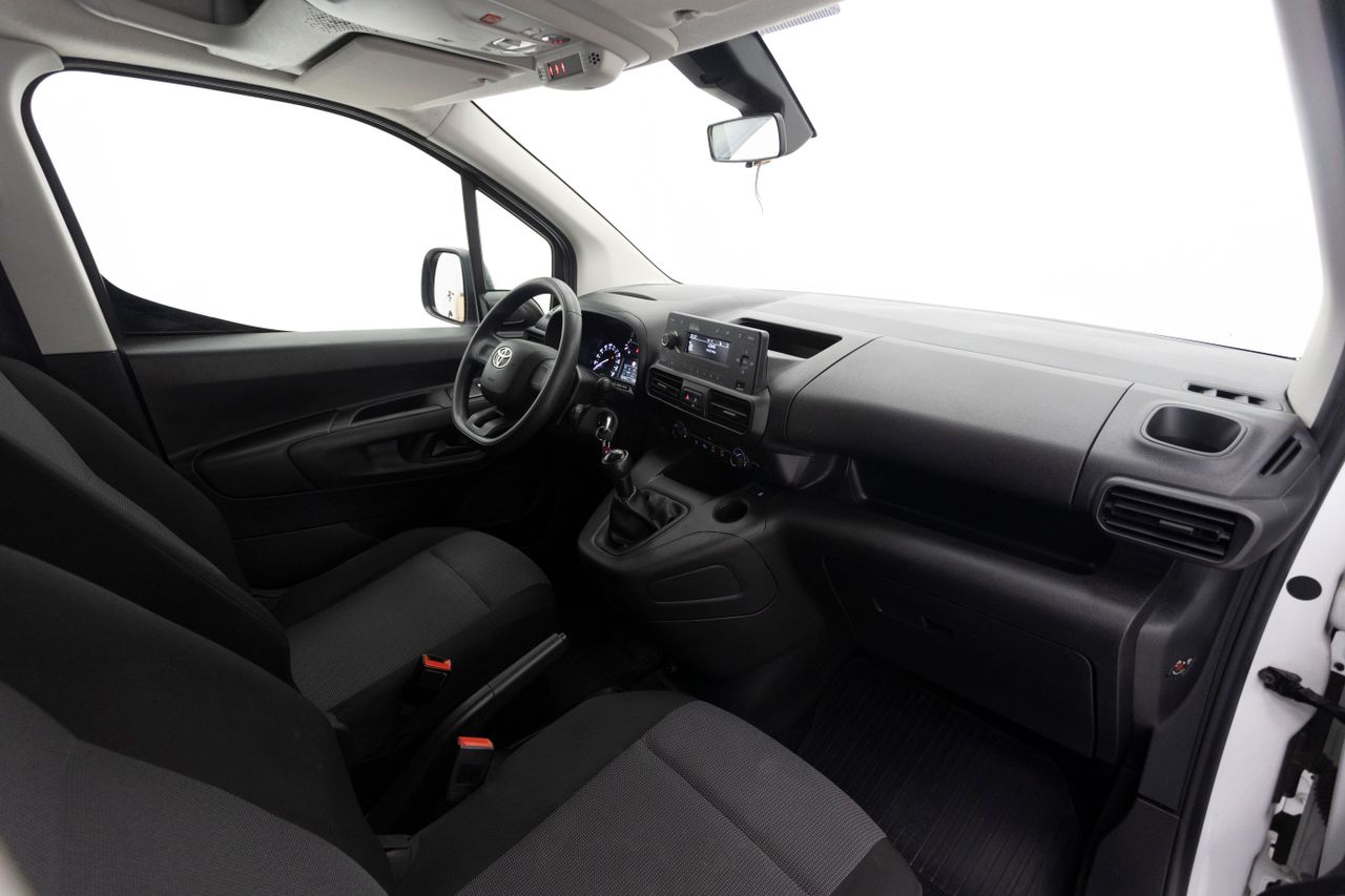 Toyota Proace City VERSO 1.5D 102 cv  - Foto 17