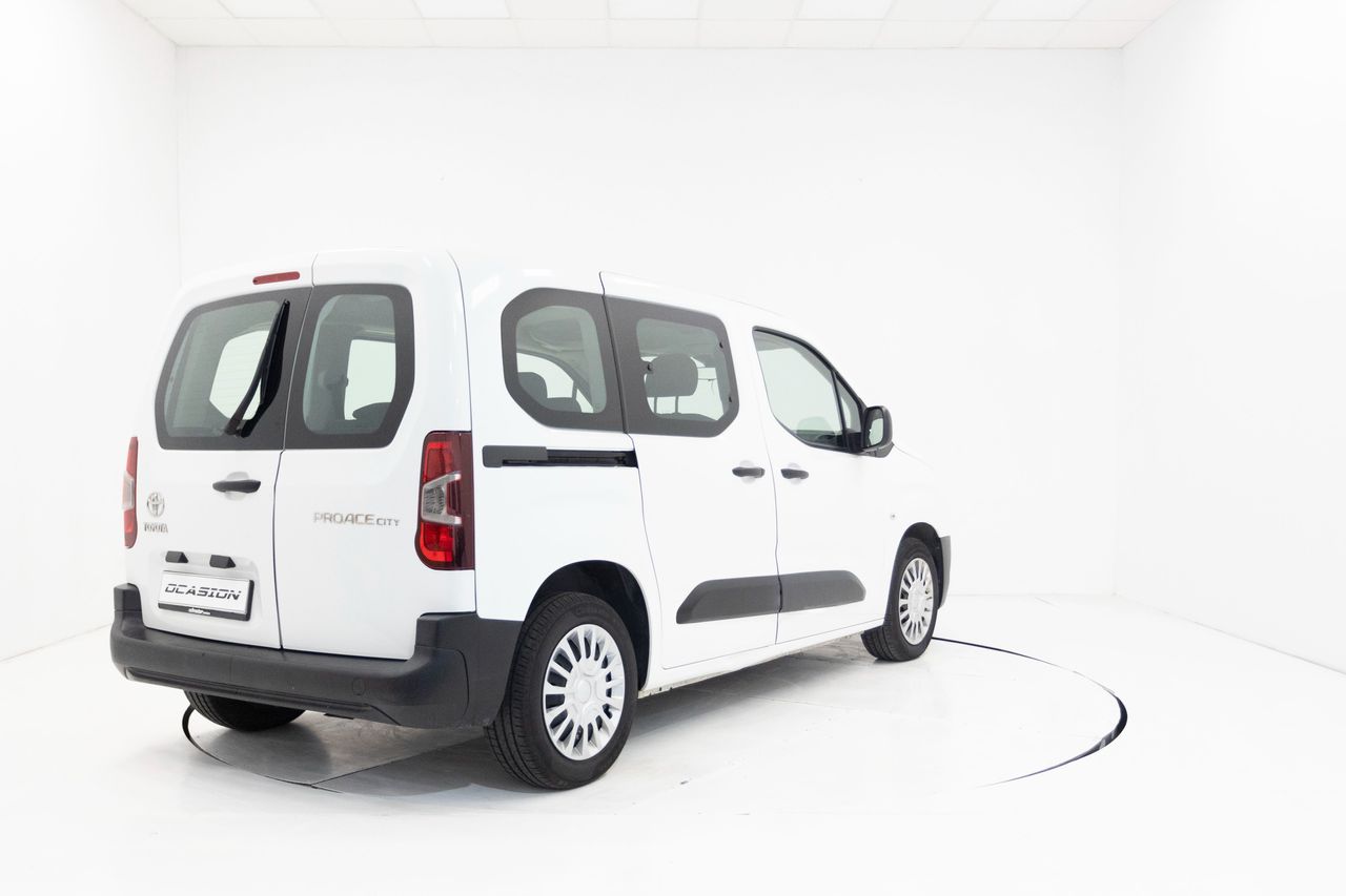 Toyota Proace City VERSO 1.5D 102 cv  - Foto 3