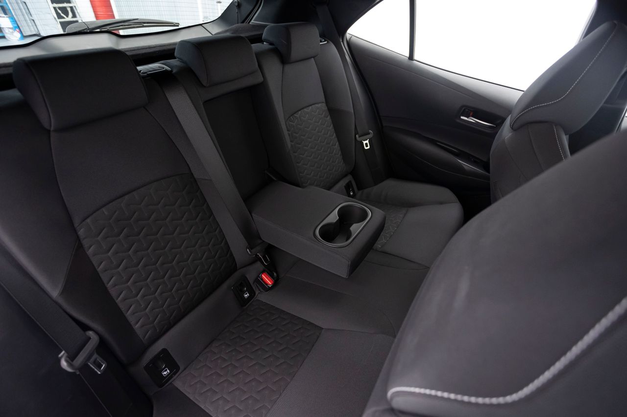 Toyota Corolla 1.8 125H ACTIVE TECH E-CVT  - Foto 17