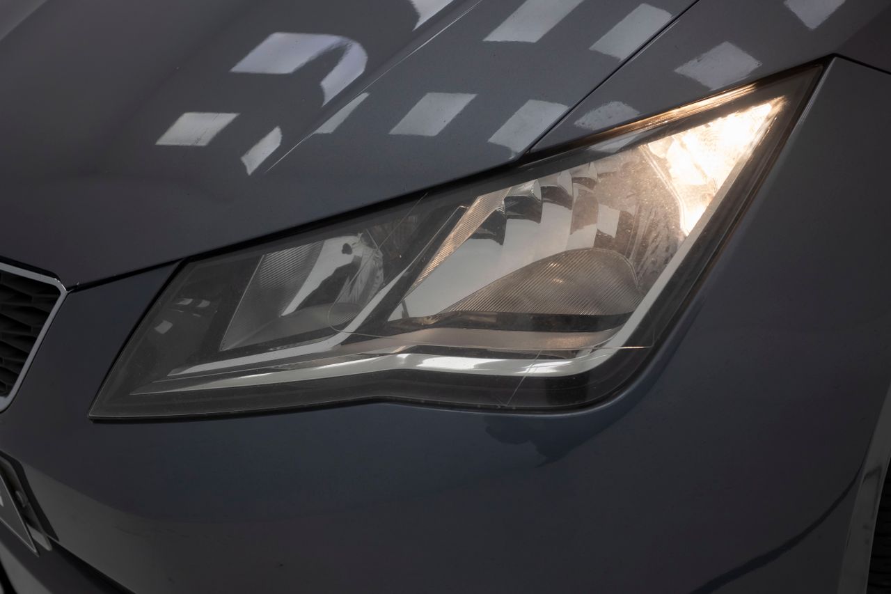 Seat Leon 1.6 TDI 105 cv  - Foto 37