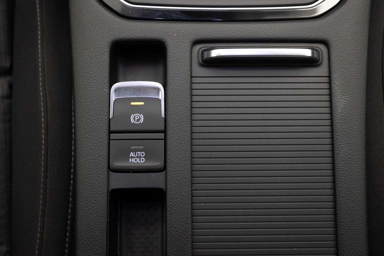 Volkswagen Passat 2.0 TDI 150 cv DSG EXECUTIVE  - Foto 19