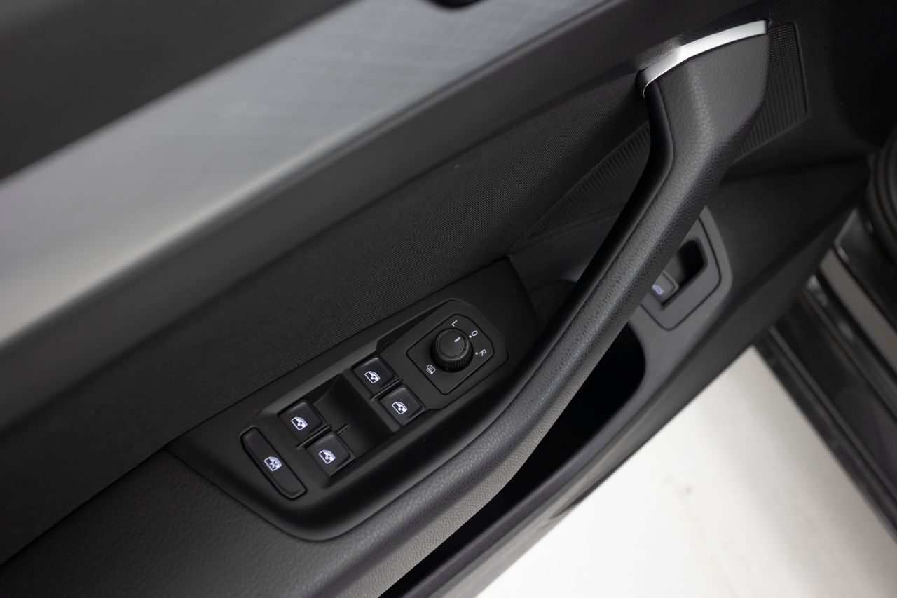 Volkswagen Passat 2.0 TDI 150 cv DSG EXECUTIVE  - Foto 26